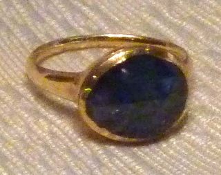 Cheapside_sapphire_ring